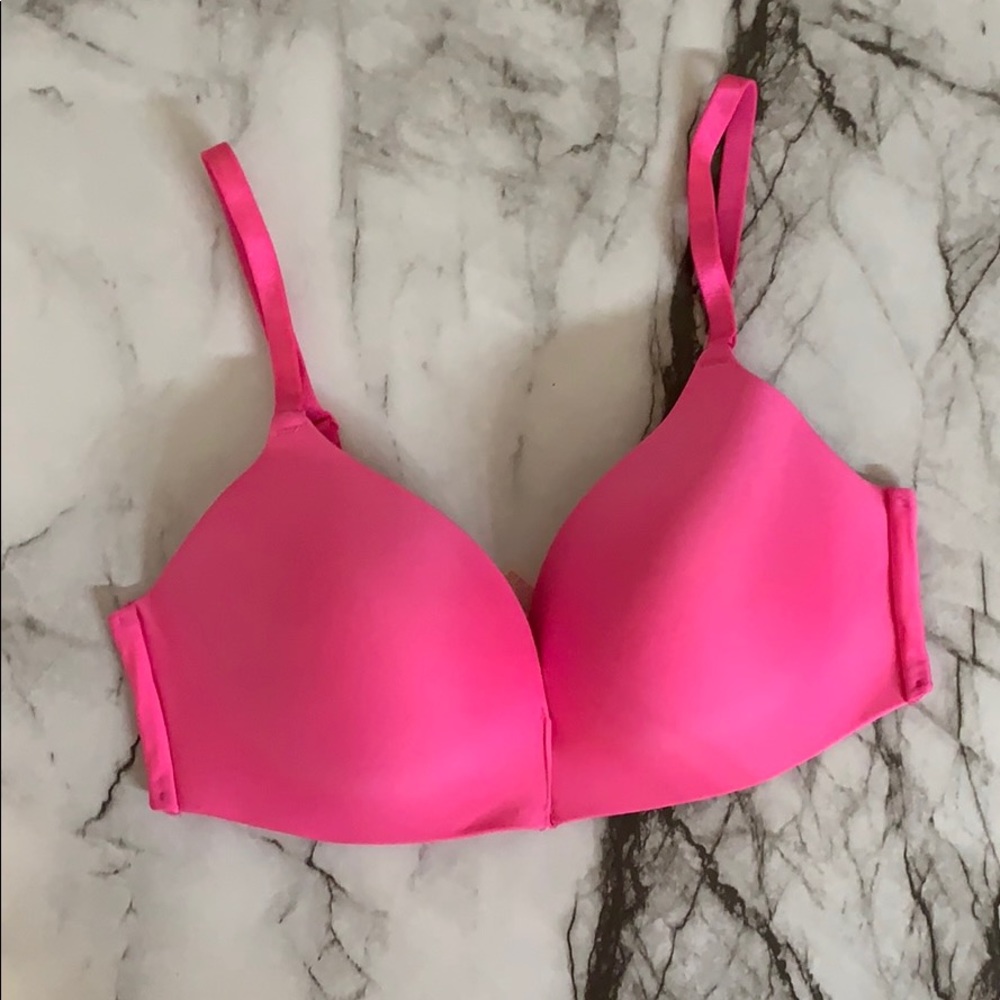 NWOT Victoria’s Secret bright pink bra - Picture 1 of 8